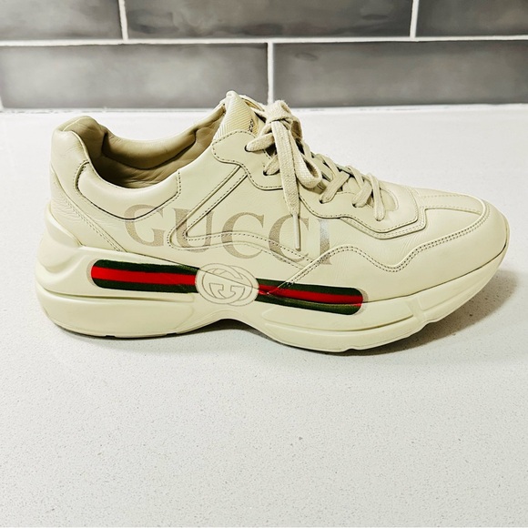 Gucci Unisex Rhyton Vintage Logo Oversized Leather Sneakers - Picture 3 of 9